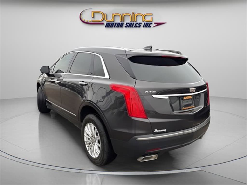 Used 2017 CADILLAC XT5 FWD SUV