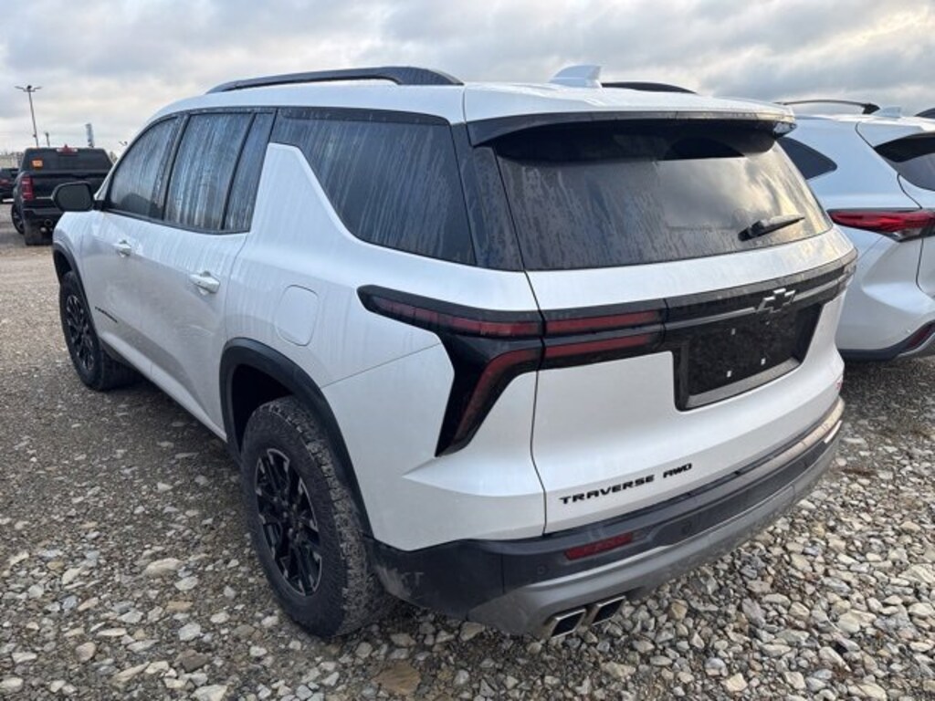 Used 2024 Chevrolet Traverse Z71 SUV