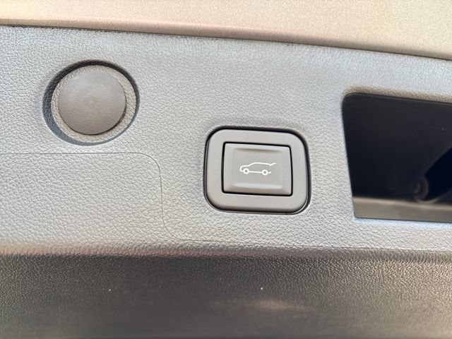 2027 Chevrolet Equinox LT - Photo 26