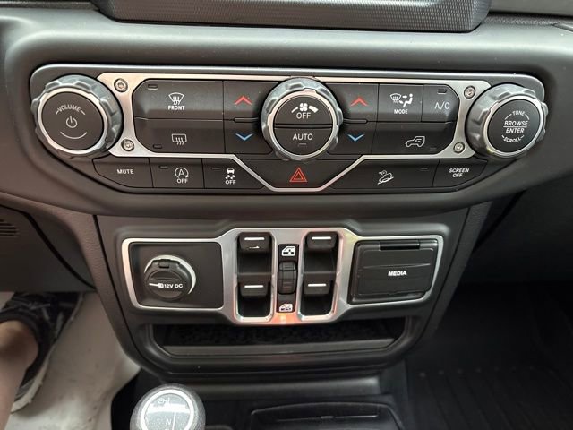 2018 Jeep All-New Wrangler Unlimited Sahara - Photo 16