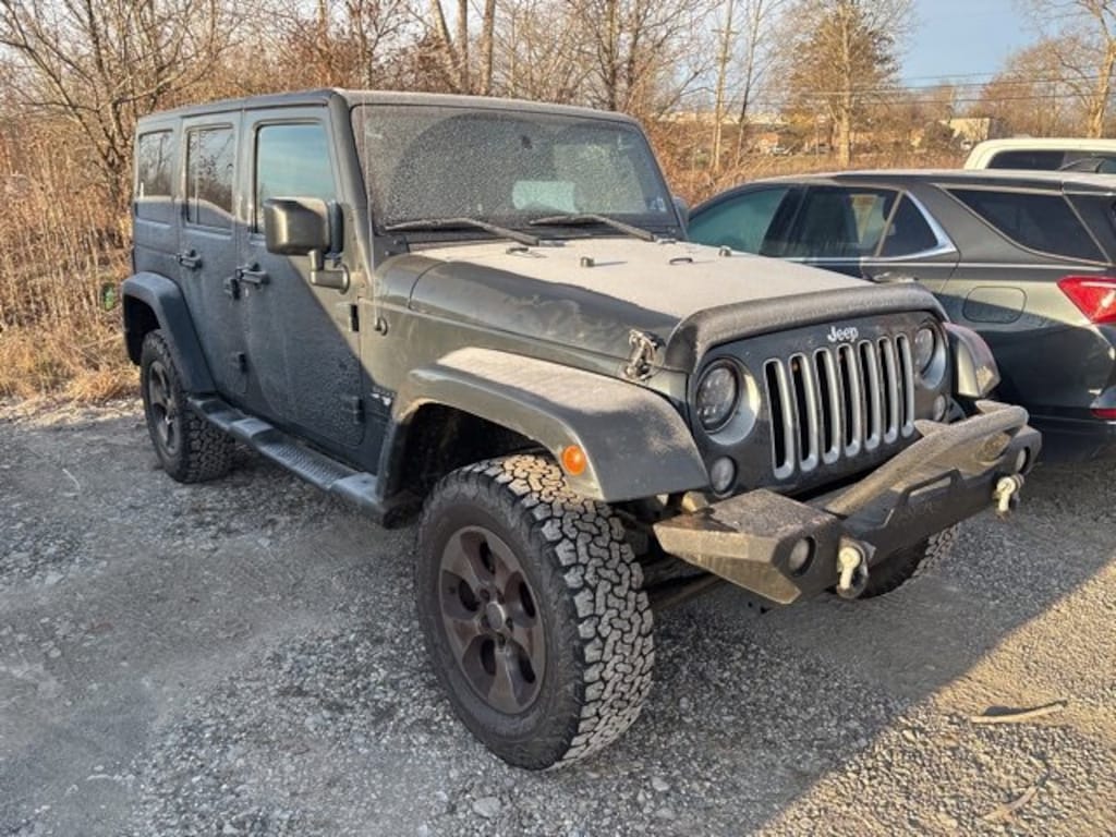 Used 2016 Jeep Wrangler Unlimited Sahara