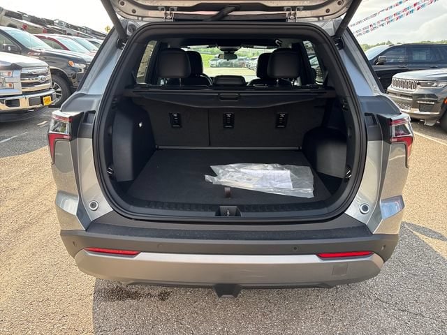 2027 Chevrolet Equinox LT - Photo 25