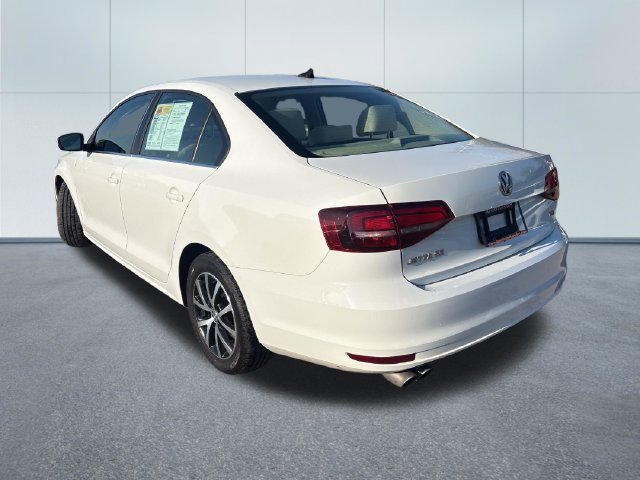 Used 2017 Volkswagen Jetta SE with VIN 3VWDB7AJXHM223051 for sale in Cambridge, OH