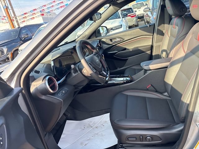 2026 Chevrolet Trax RS - Photo 8