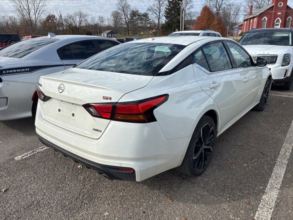 Used 2024 Nissan Altima 2.5 SR