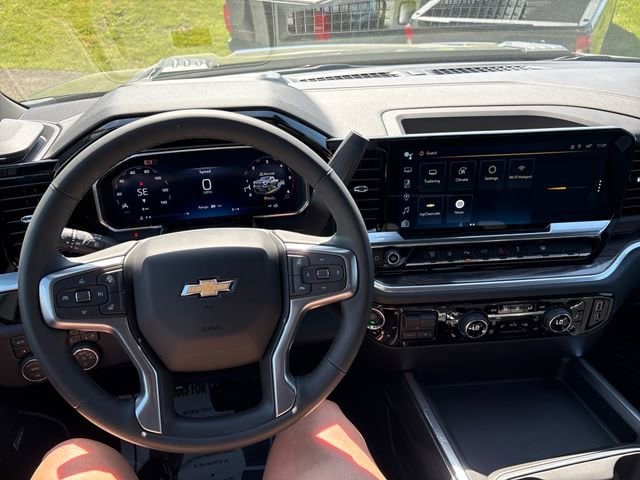 2026 Chevrolet Silverado 2500 HD LTZ - Photo 10