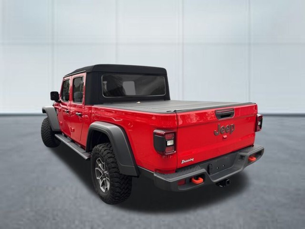 Used 2024 Jeep Gladiator Mojave Truck