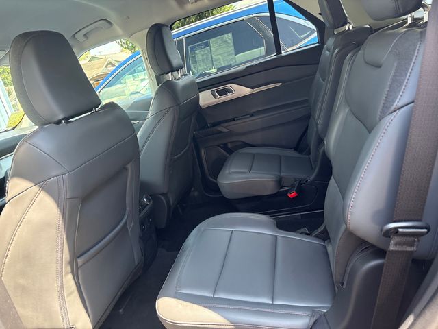 2026 Ford Explorer Active - Photo 9