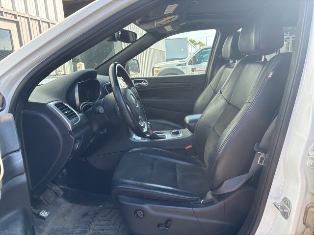 2020 Jeep Grand Cherokee Altitude photo 3