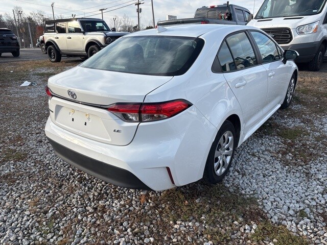 2024 Toyota Corolla LE photo 4