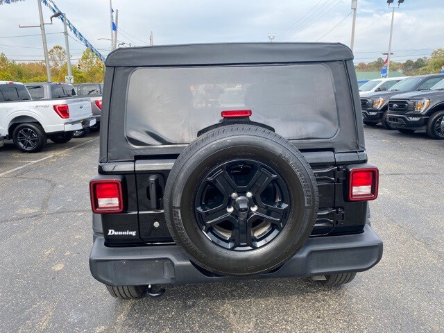 2019 Jeep Wrangler Unlimited Sport S photo 3