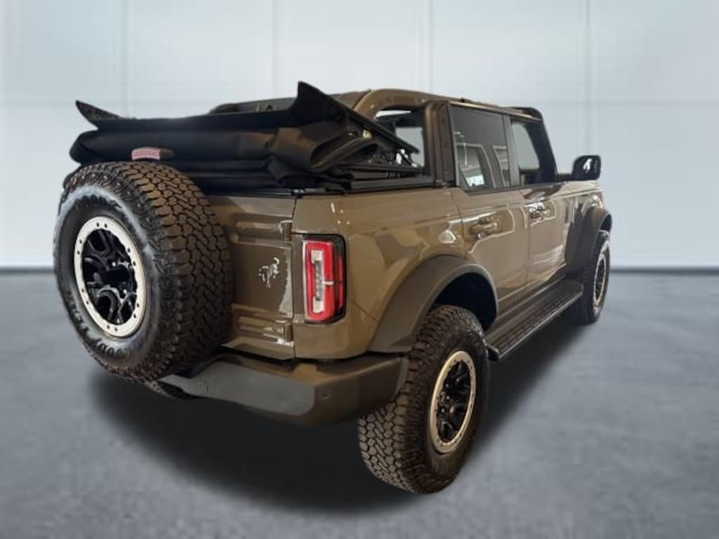 New 2025 Ford Bronco Outer Banks SUV