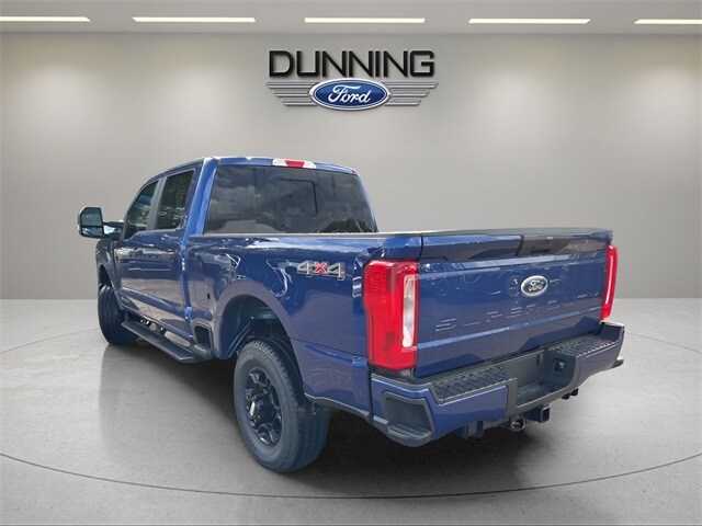 2026 Ford F-250 photo 2