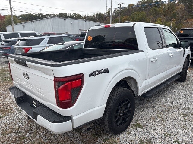2024 Ford F-150 XLT photo 2