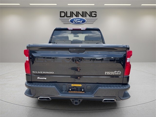 2019 Chevrolet Silverado 1500 High Country photo 3