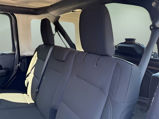 2019 Jeep Wrangler Unlimited Sahara - Photo 16