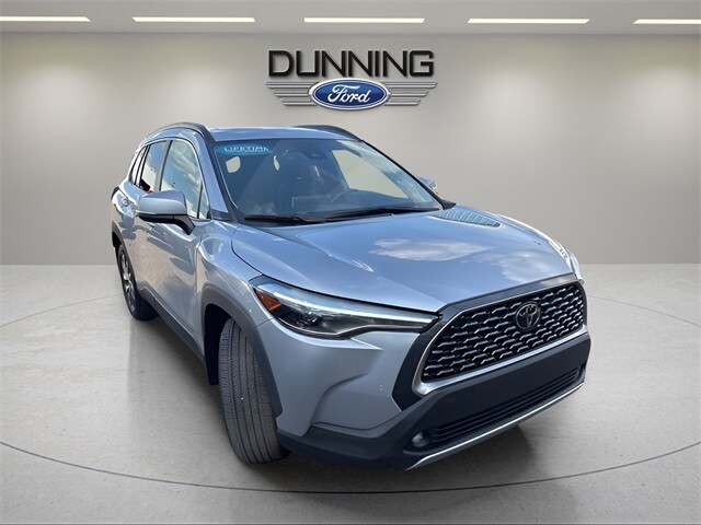 2022 Toyota Corolla Cross XLE photo 4