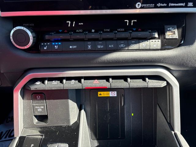 2024 Toyota Tundra Platinum - Photo 18