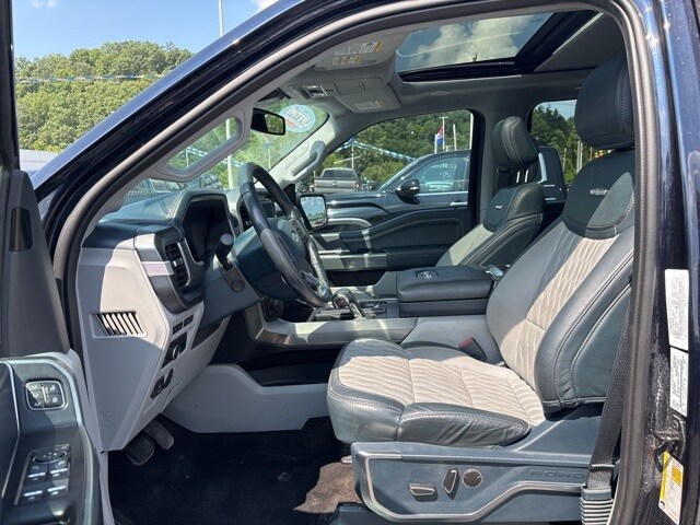 2022 Ford F-150 Limited photo 4