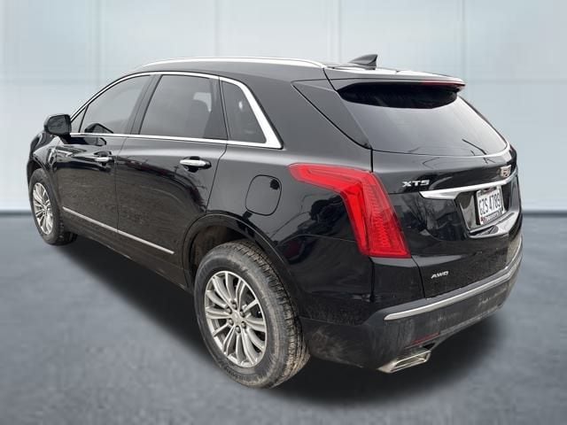 Used 2017 Cadillac XT5 Luxury with VIN 1GYKNDRS5HZ307171 for sale in Cambridge, OH