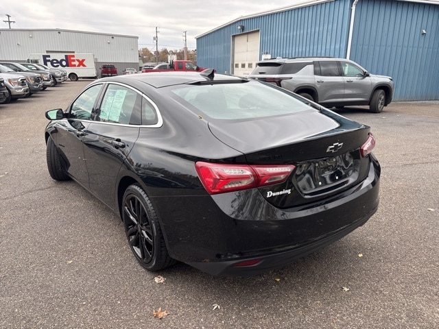 Used 2023 Chevrolet Malibu 1LT with VIN 1G1ZD5ST8PF233155 for sale in Cambridge, OH