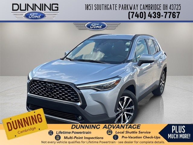 2022 Toyota Corolla Cross XLE's photo