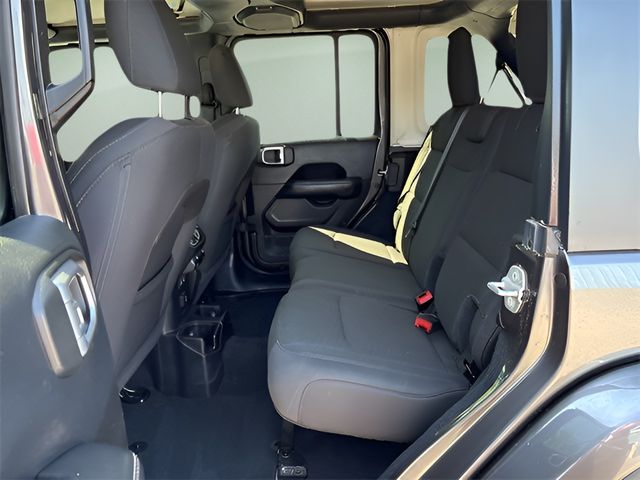 2019 Jeep Wrangler Unlimited Sahara - Photo 19