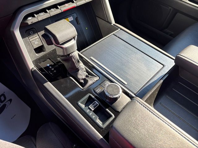 2024 Toyota Tundra Platinum - Photo 19