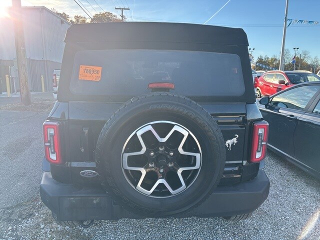 2023 Ford Bronco Outer Banks photo 3