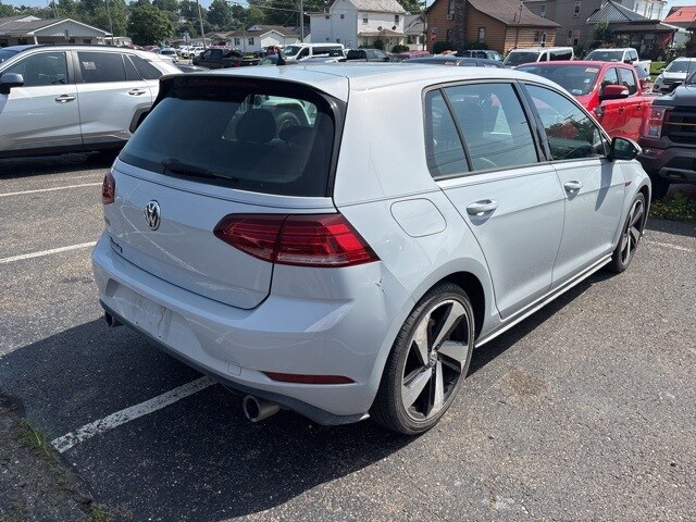 2020 Volkswagen Golf GTI SE photo 3
