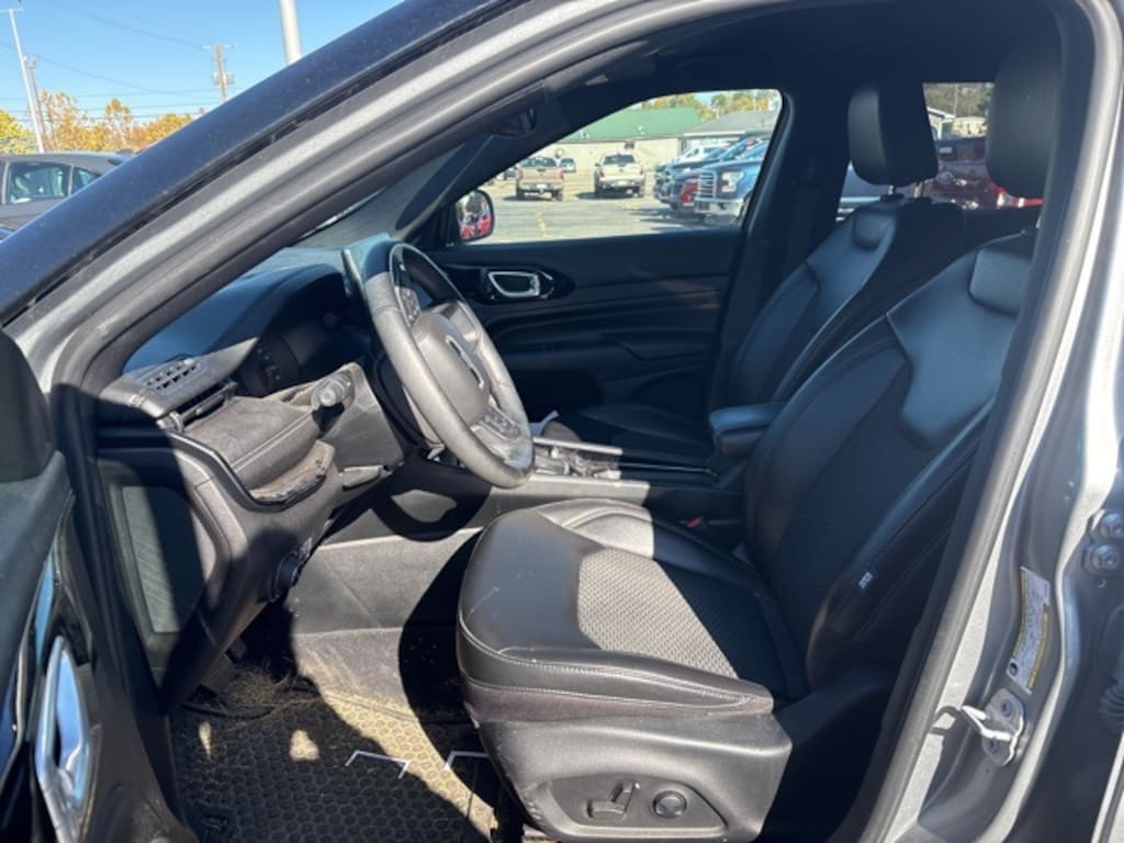 Used 2022 Jeep Compass Altitude SUV