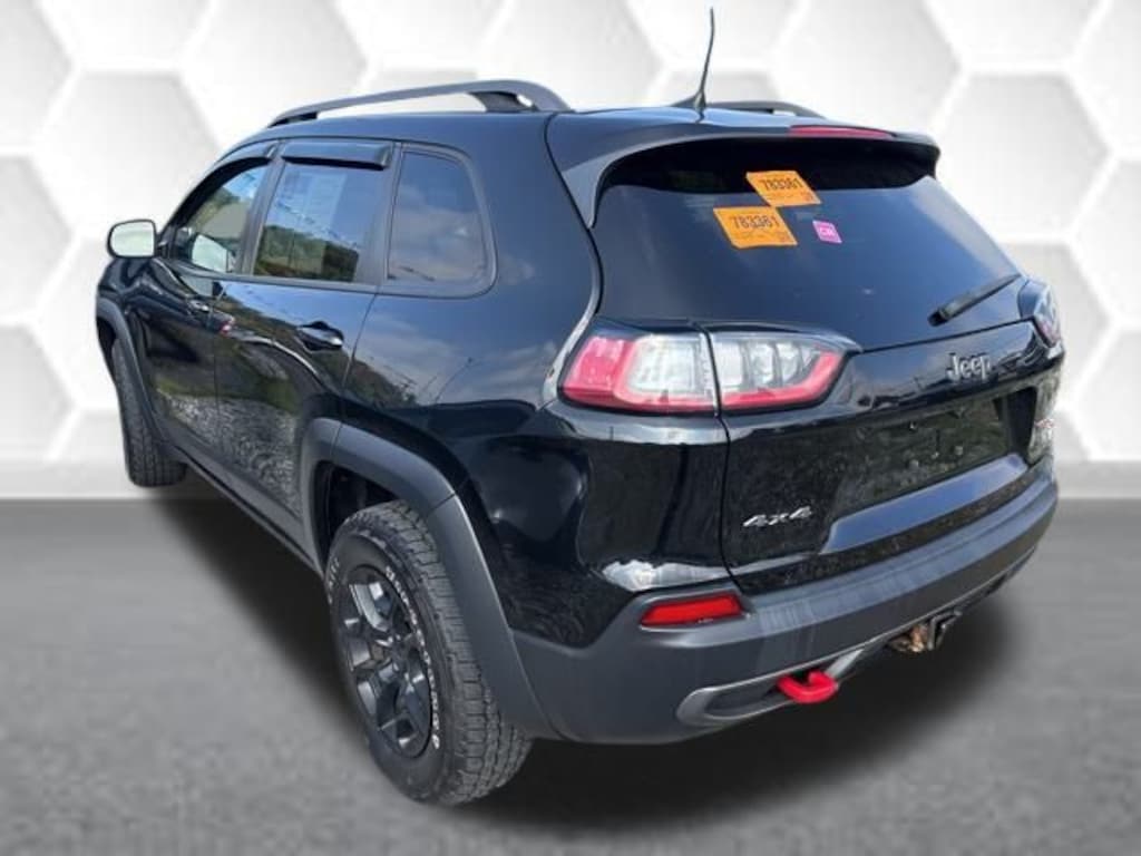 Used 2019 Jeep Cherokee Trailhawk SUV