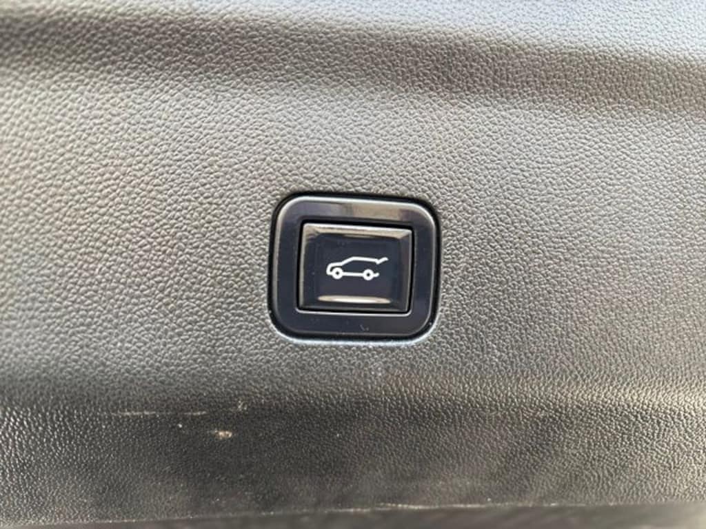 Used 2021 Chevrolet Suburban RST SUV