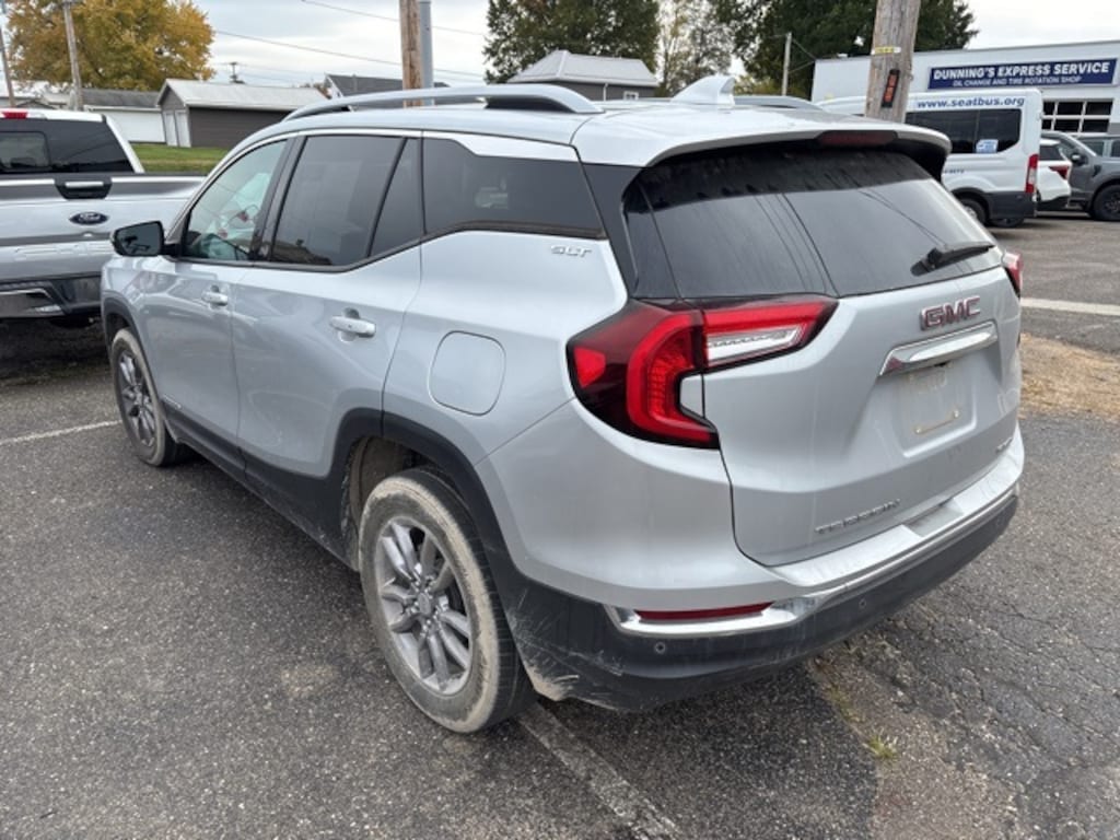 Used 2022 GMC Terrain SLT SUV