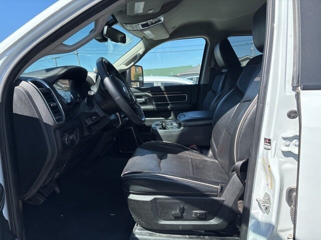 2024 Ram 2500 Laramie photo 3