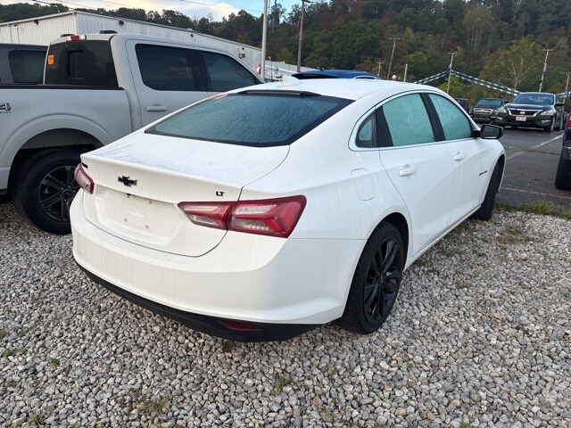 2023 Chevrolet Malibu 1LT photo 2