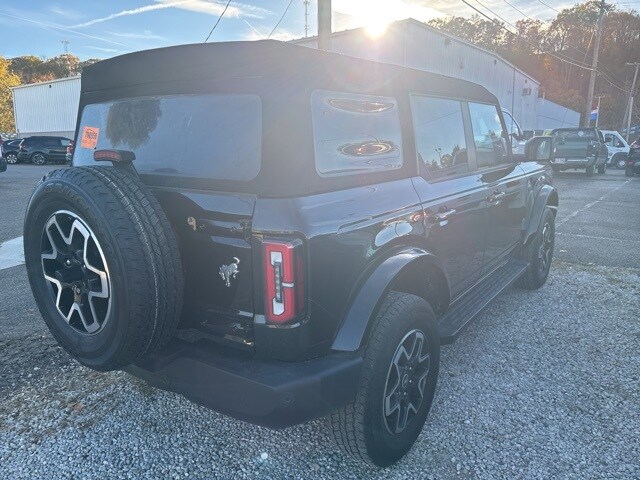 2023 Ford Bronco Outer Banks photo 4