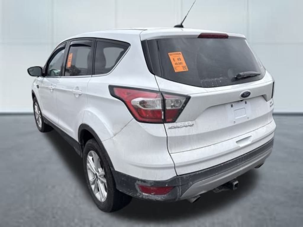 Used 2017 Ford Escape SE SUV
