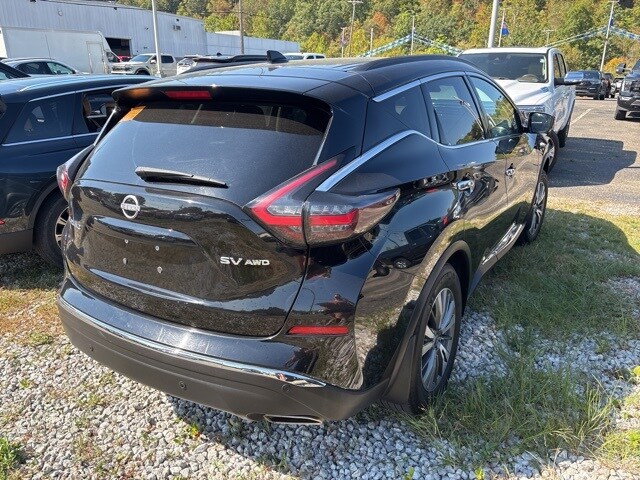 2023 Nissan Murano SV photo 3
