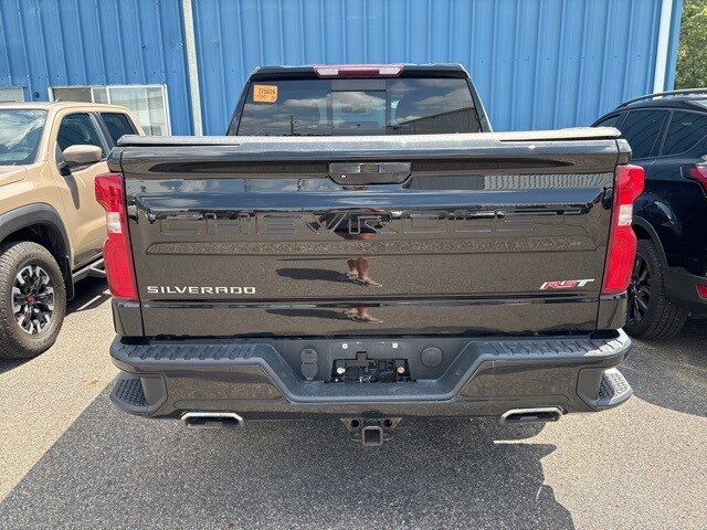 2020 Chevrolet Silverado 1500 RST photo 3