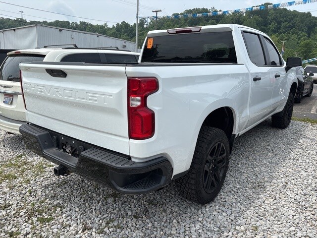 2022 Chevrolet Silverado 1500 Custom Trail Boss photo 2
