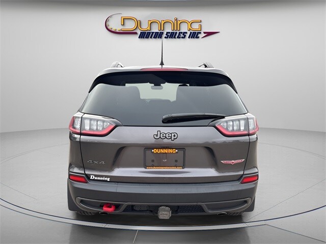 2022 Jeep Cherokee Trailhawk photo 2