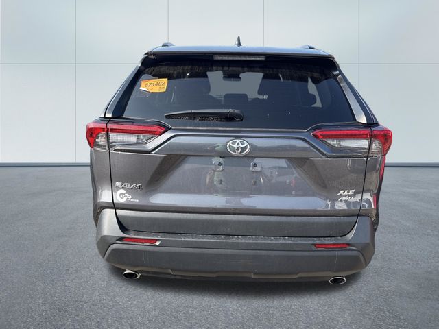 2024 Toyota RAV4 XLE - Photo 3