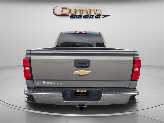 2017 Chevrolet Silverado 1500 photo 2