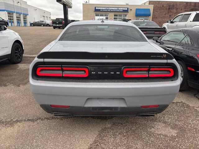 2022 Dodge Challenger R/T Scat Pack photo 3