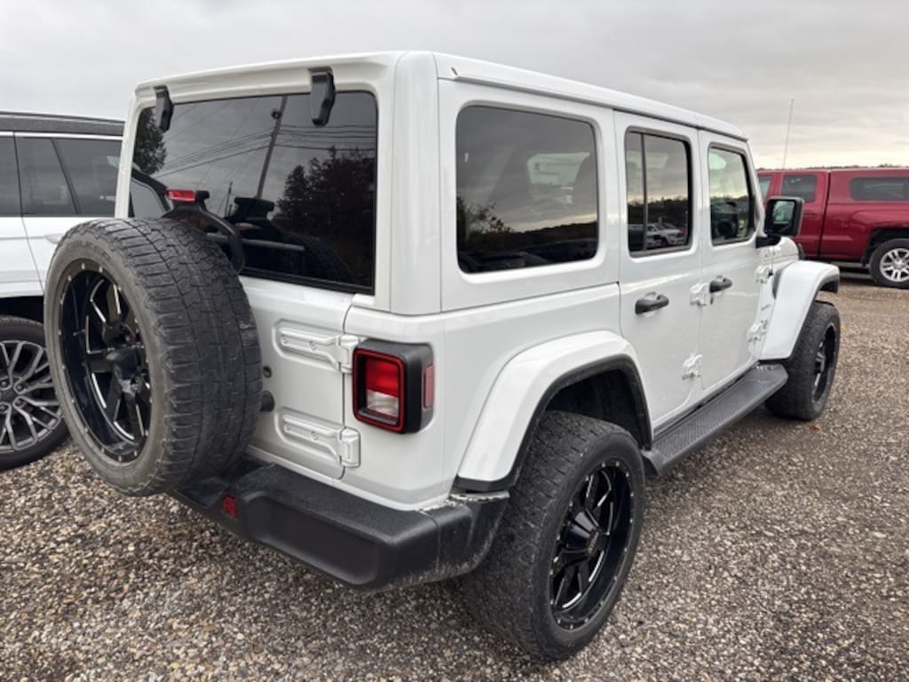 Used 2021 Jeep Wrangler Unlimited Sahara SUV