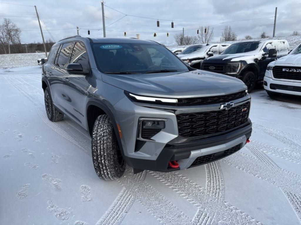 Used 2024 Chevrolet Traverse Z71 SUV