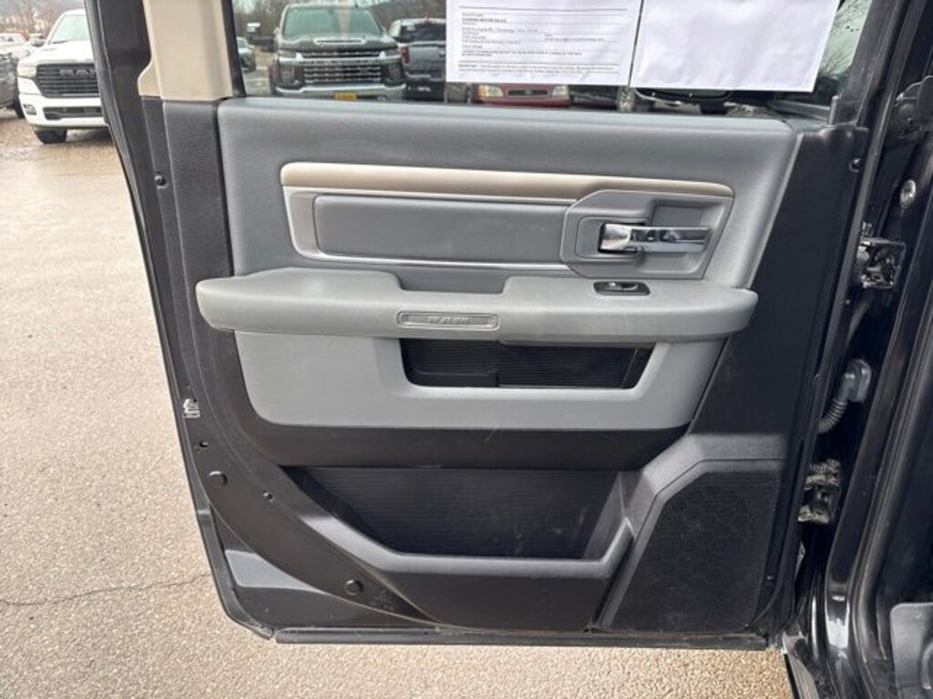 Used 2016 Ram 1500 SLT Truck Crew Cab