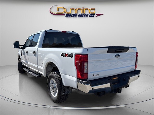 2022 Ford F-350 XLT photo 2