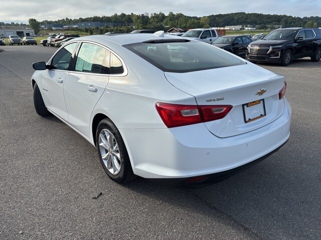 Used 2024 Chevrolet Malibu 1LT with VIN 1G1ZD5ST8RF135035 for sale in Cambridge, OH